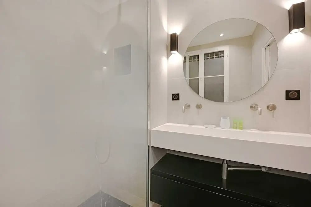 Charming Apartment - 2br/6p - Gare Saint-lazare - photo 8