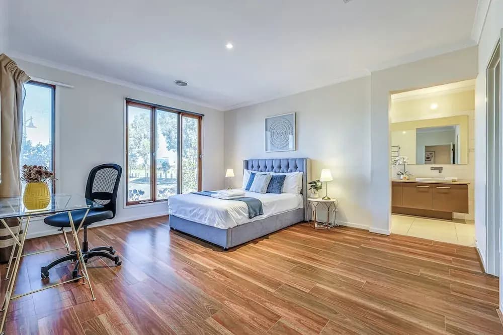 Stylish Luxe House at Point Cook - photo 34