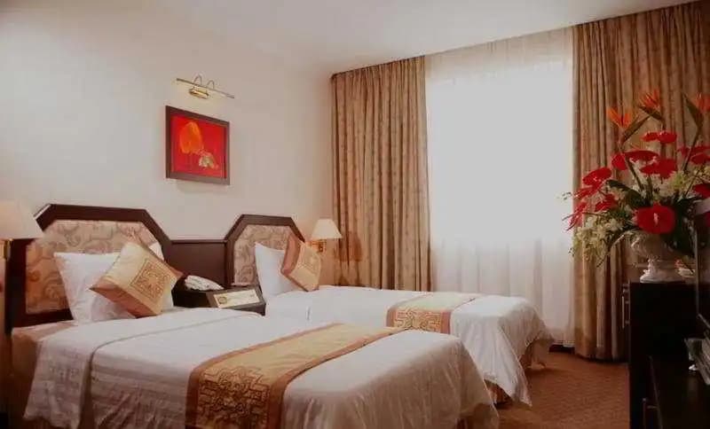 Royal 2 Hotel - photo 2