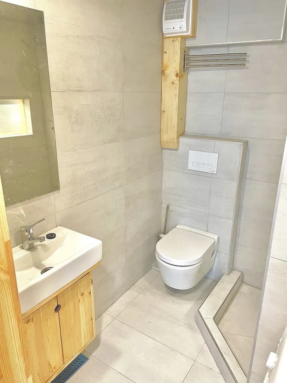 Lavender Circus Hostel And Apartments - photo 5