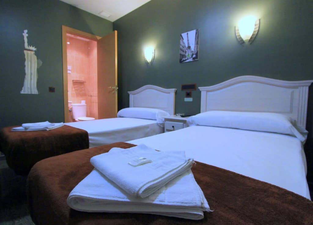 Hostal Regio - photo 6