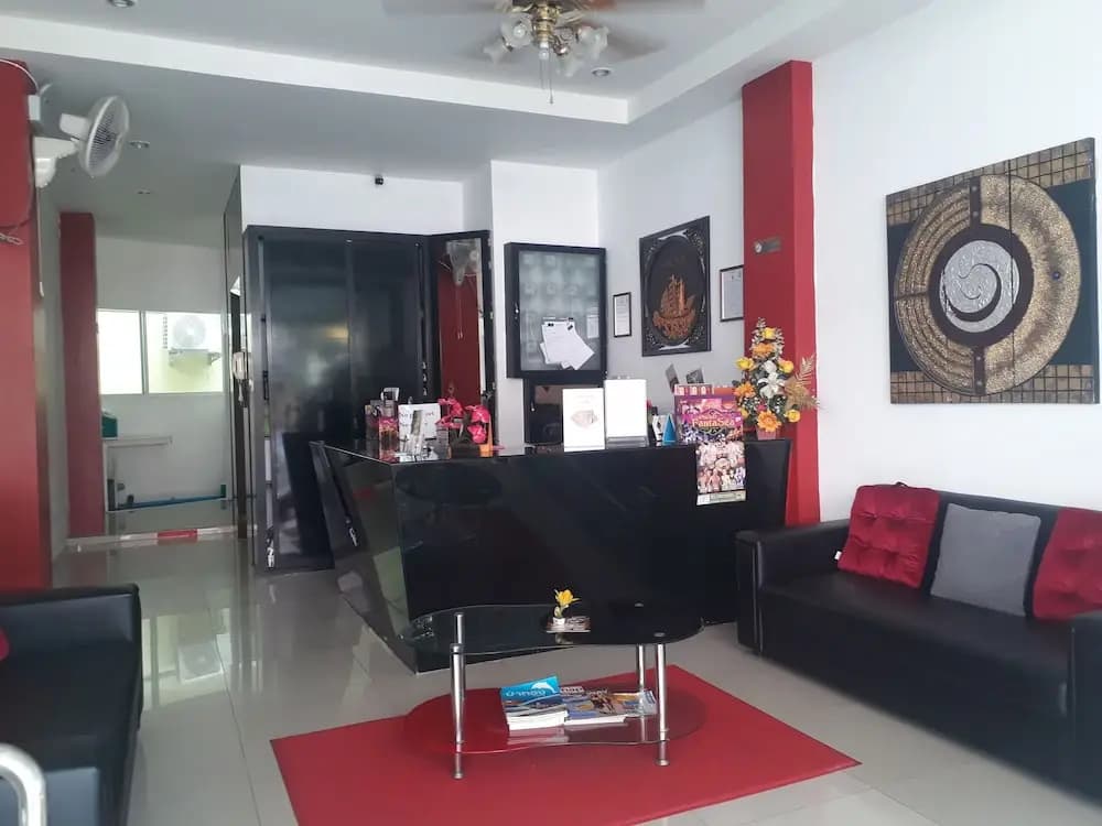 T & C Hotel Patong Beach - photo 12