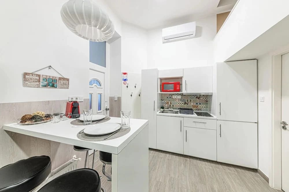 Casa Bella Apartments - photo 10
