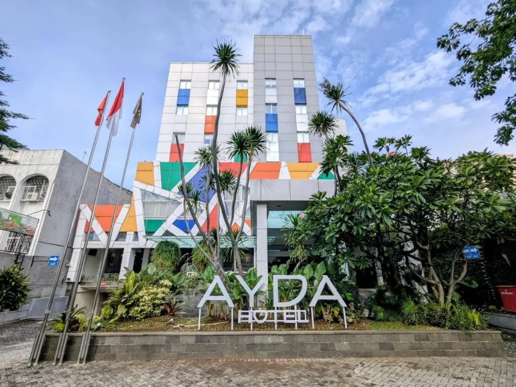 Ayda Mangga Dua d/h Zuri Express Mangga Dua - photo 42