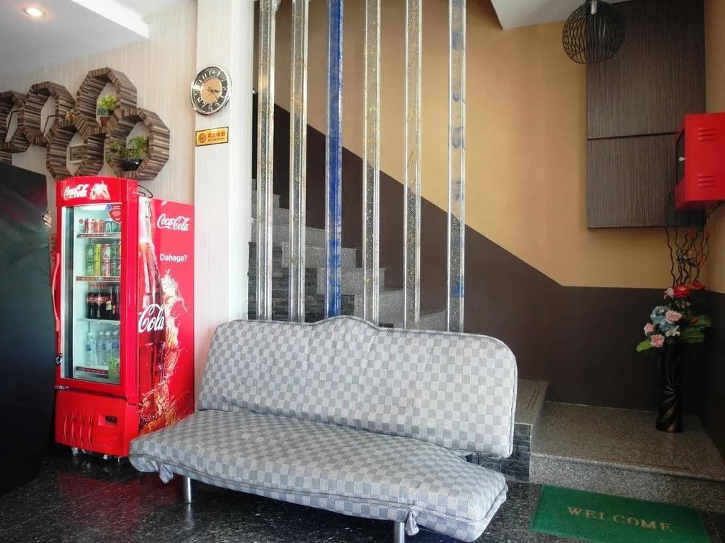 682 Lodge by OYO Rooms - photo 10