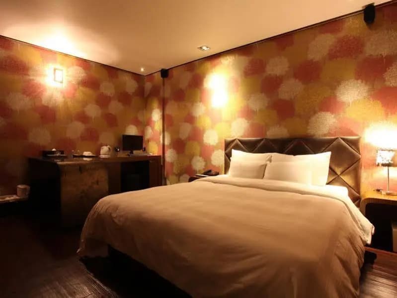FL Hotel - photo 2
