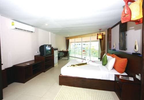 Guitar Residence - photo 5
