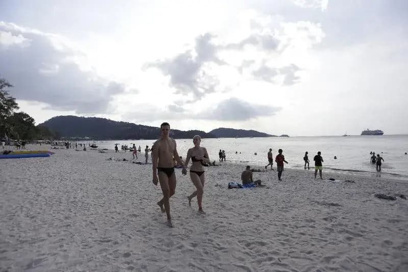 Patong Beachfront Boutique Hotel - photo 4