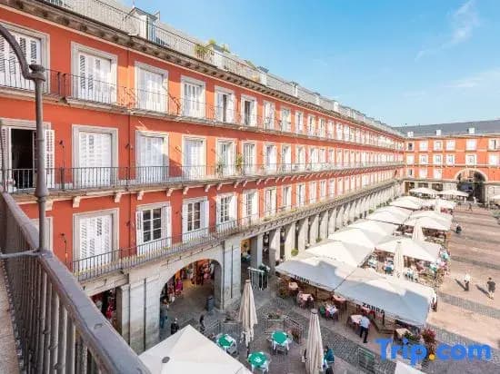 Genteel Home Plaza Mayor II - photo 1