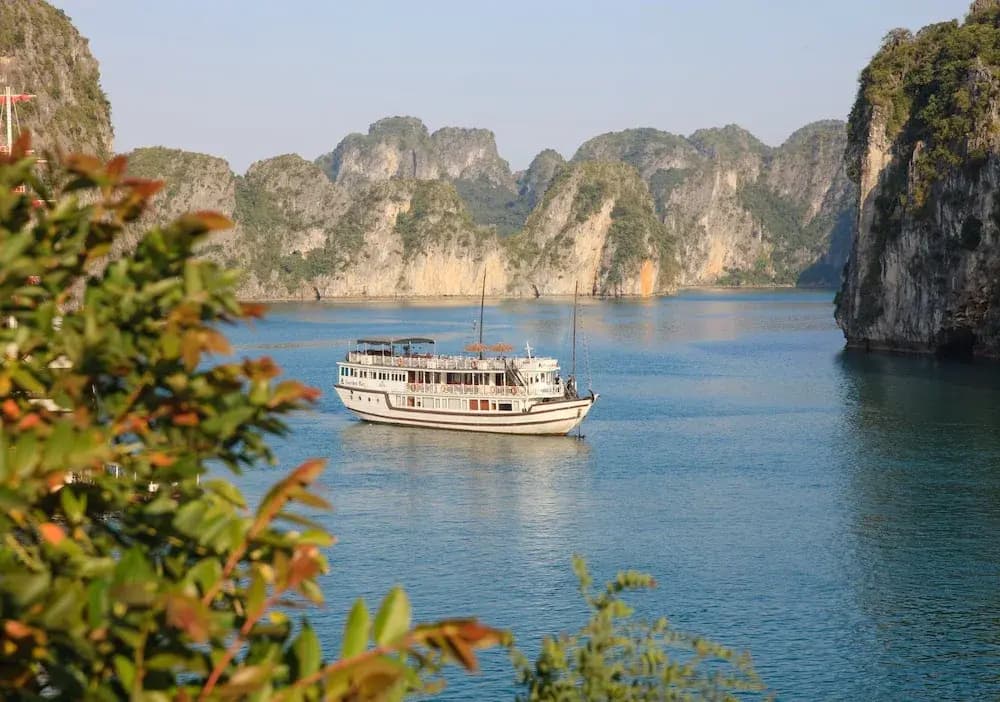 Garden Bay Luxury Cruise - photo 18