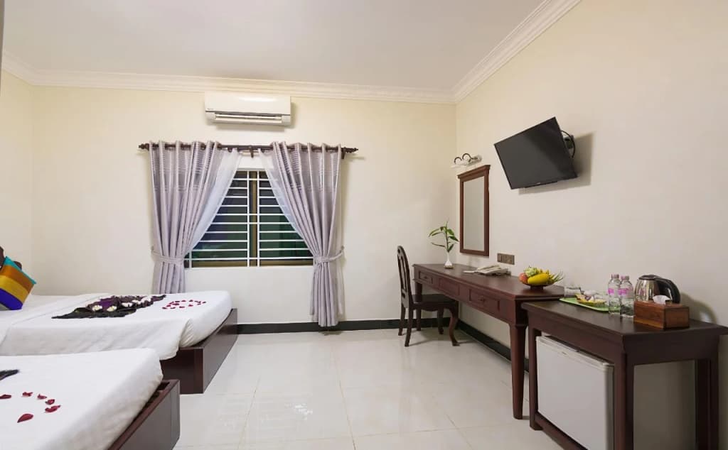 Angkor Indradevi Boutique - photo 1