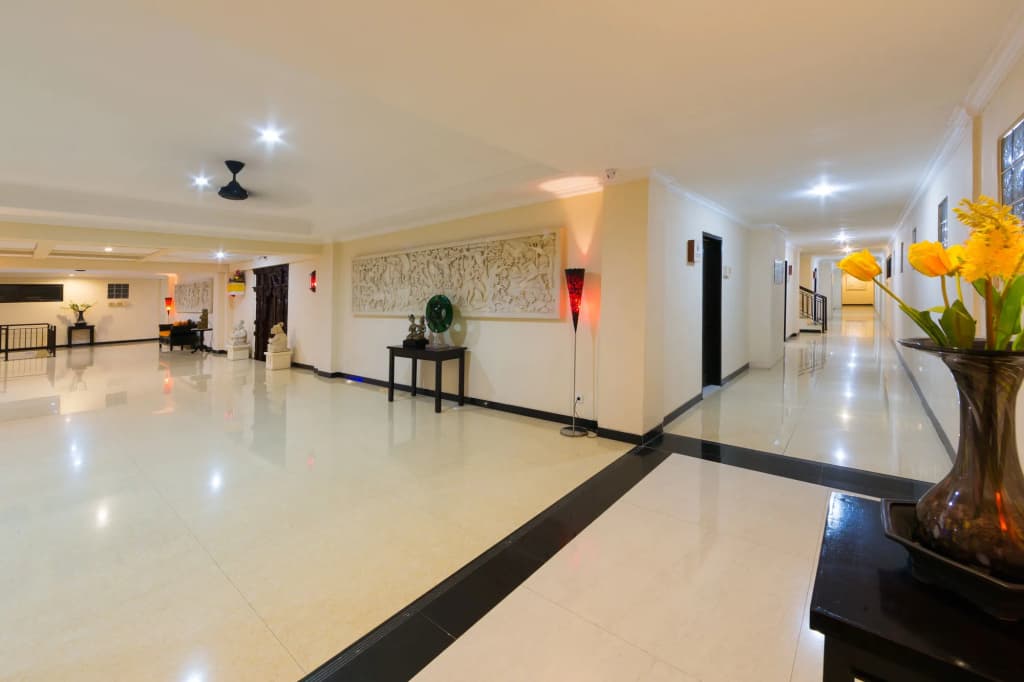 RedDoorz Plus near Mall Bali Galeria 2 - photo 11