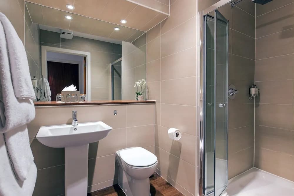 Stewart by Heeton Concept Aparthotel Edinburgh - photo 46