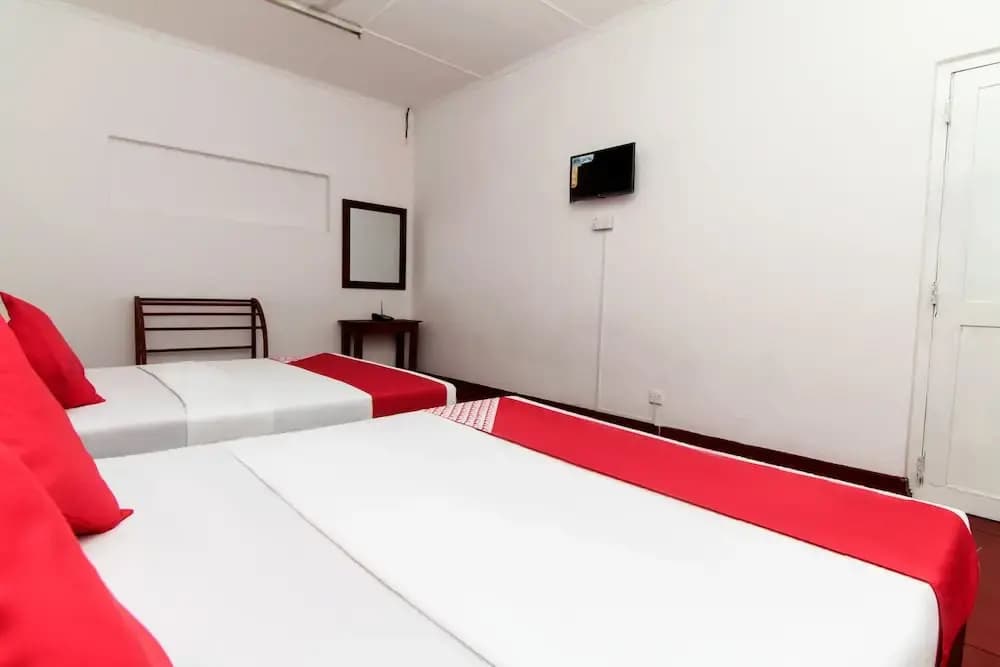 OYO 123 Hotel Bluemoon - photo 2