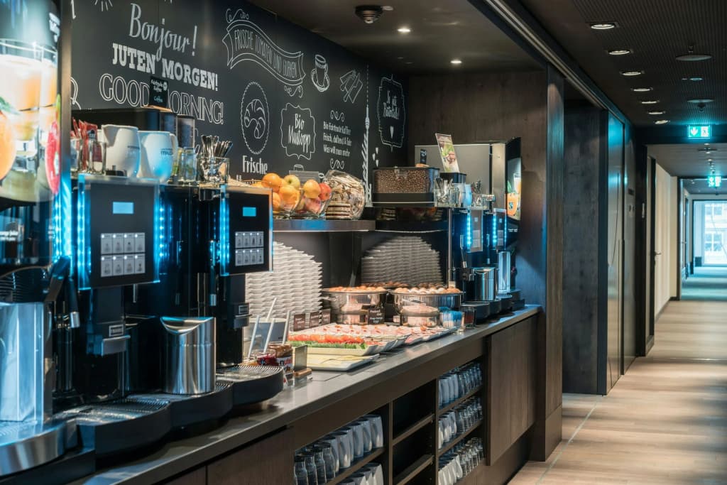 Motel One Berlin-Alexanderplatz - photo 31