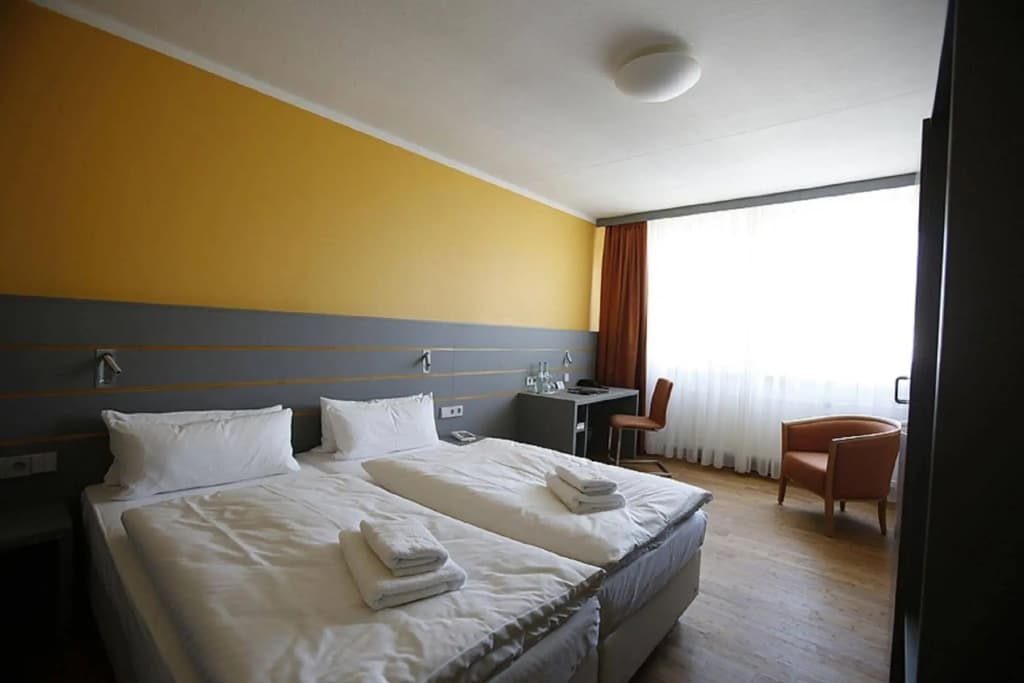 Dietrich-Bonhoeffer-Hotel - photo 3