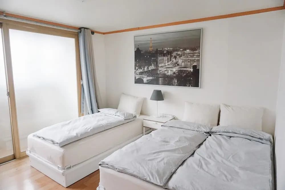 Hongdae One House Quad Room - photo 8