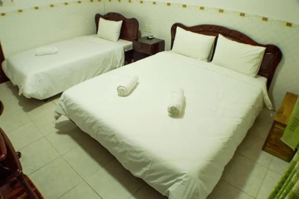 DK's Backpacker Hotel - photo 3