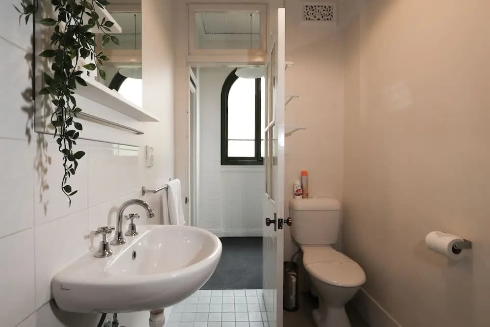 Discover the Rocks - Heritage House - photo 9