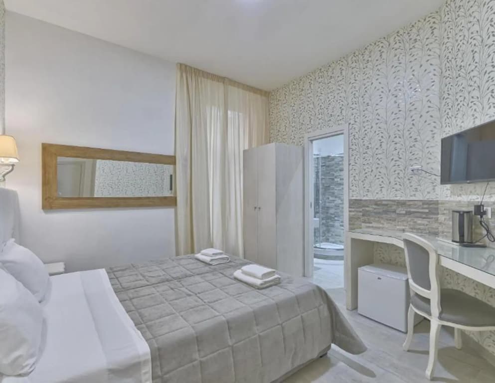 Vatican Tourist Inn - photo 2