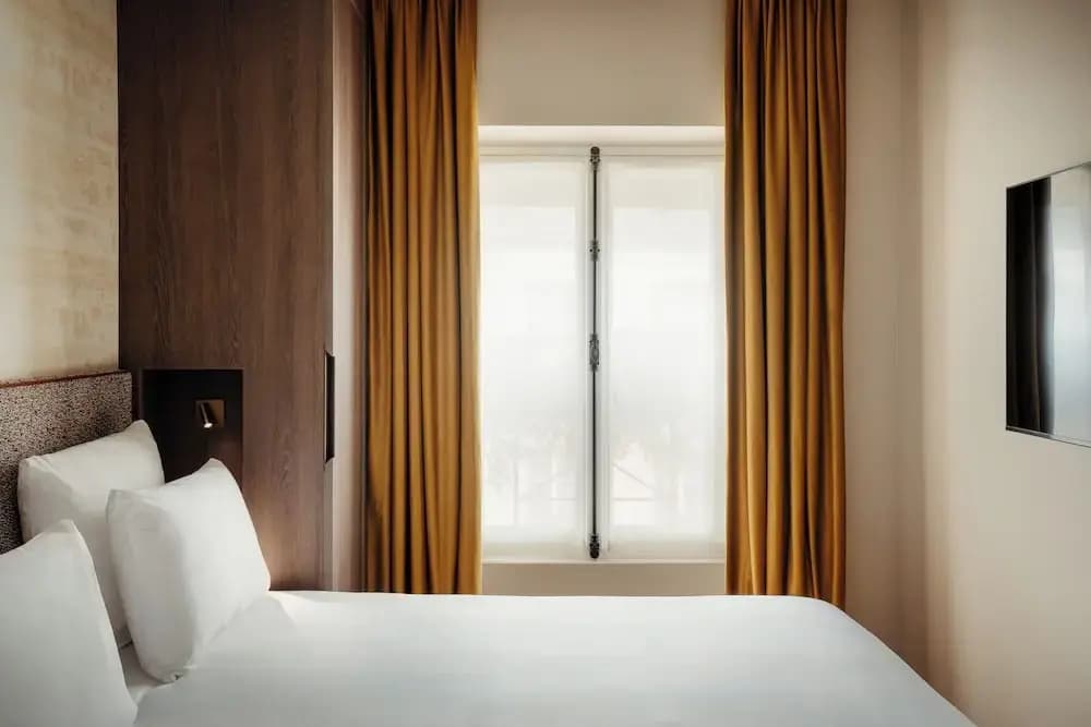 Jills Hotel - photo 24