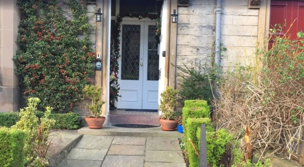 The Thistle House - photo 19