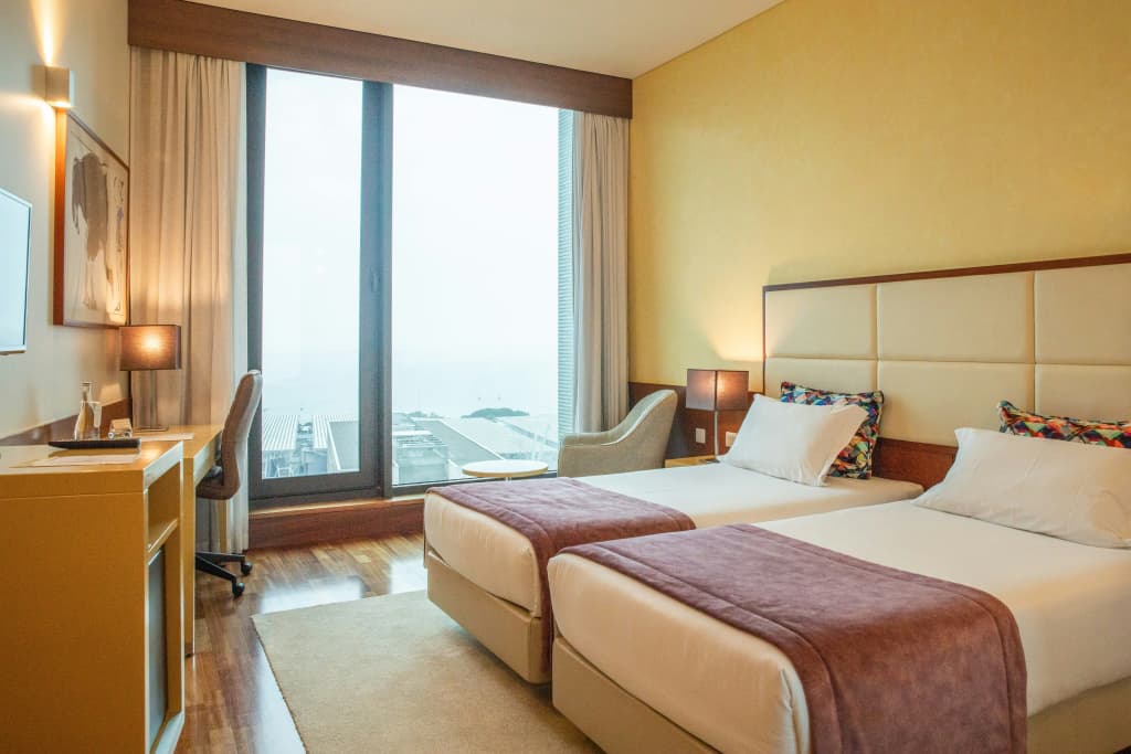 VIP Executive Art's Hotel - photo 3