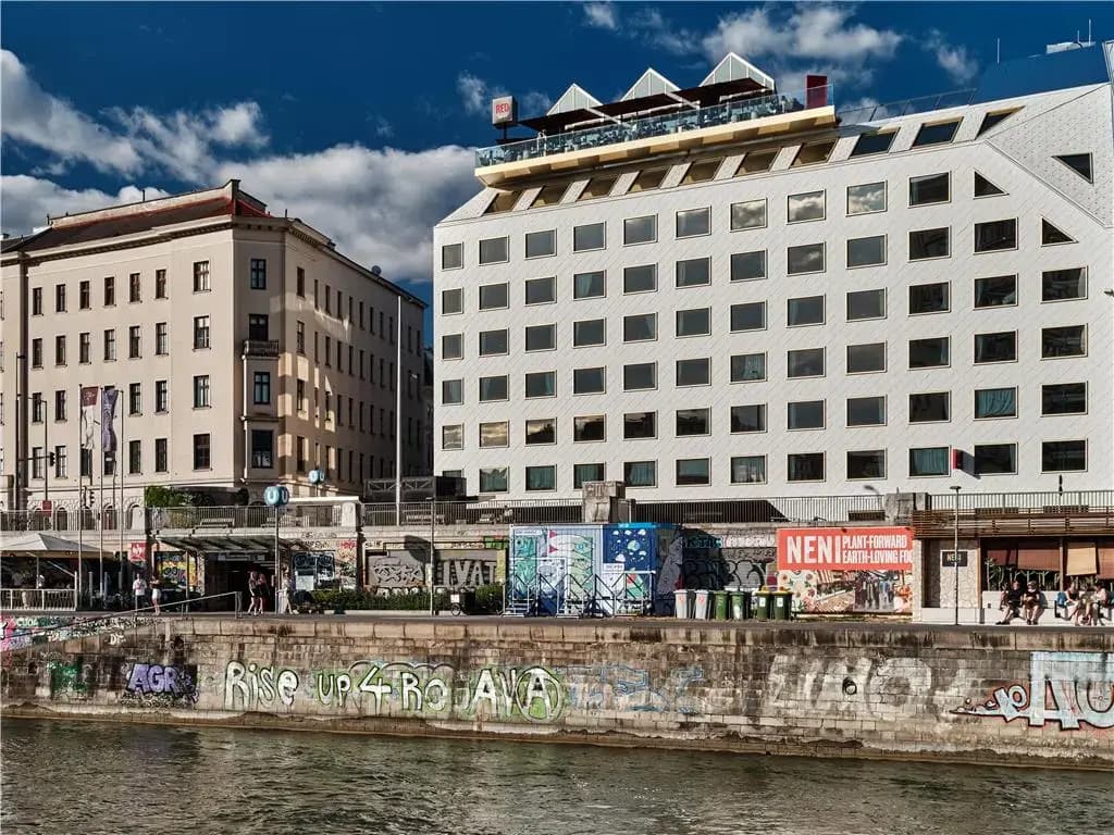 Radisson RED Hotel, Vienna - photo 38