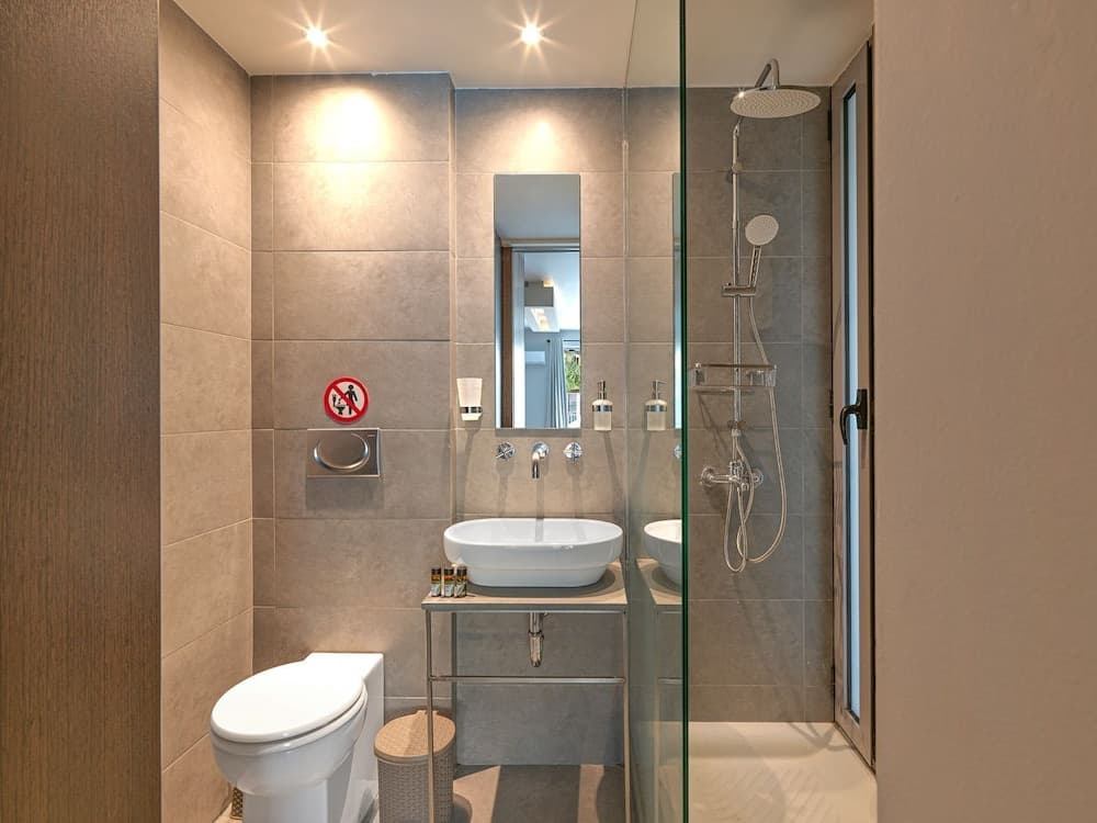 Gazi District Suites - photo 14