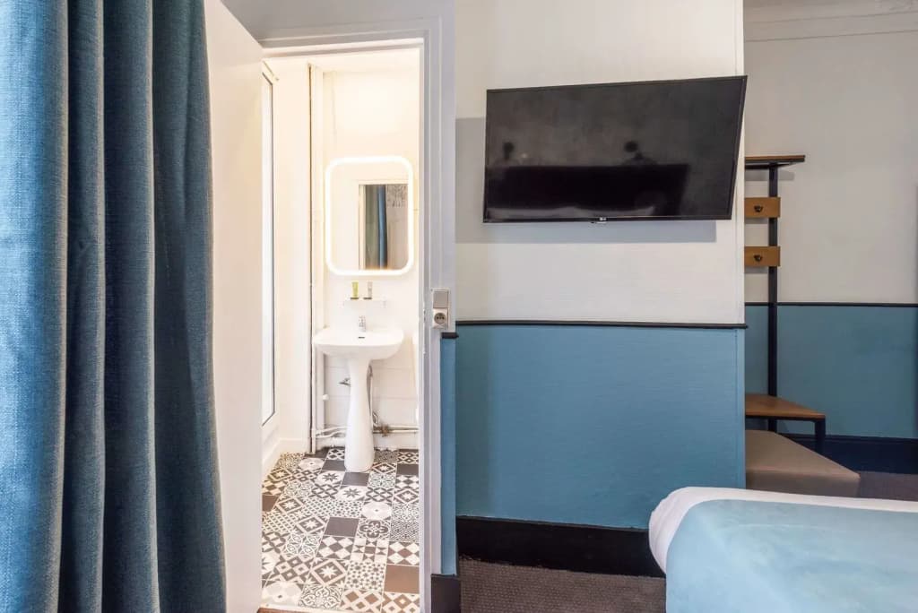 Lennon by Avalon Hotel Paris Gare du Nord - photo 1