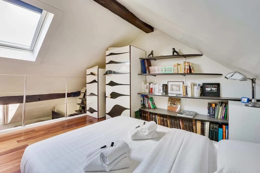 Duplex Apartment Marais - photo 2