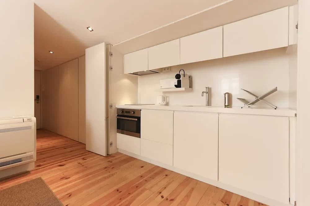Combro Suites by Homing - photo 18