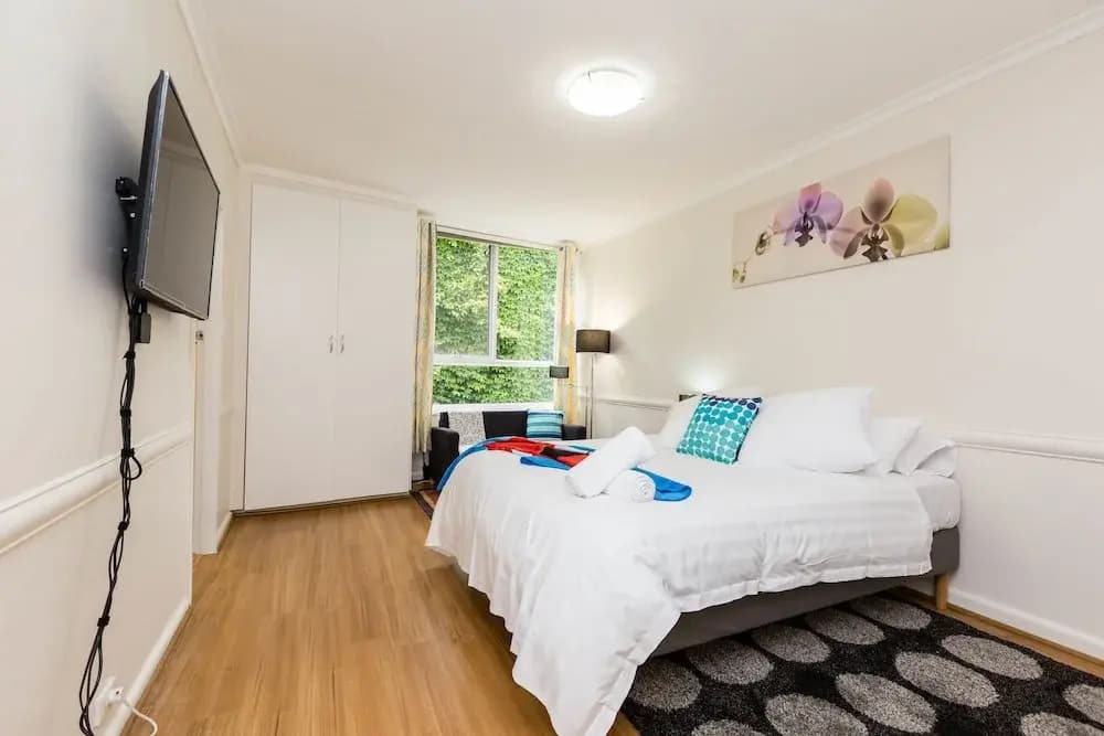 GENIE, 1BDR East Melbourne Studio - photo 3