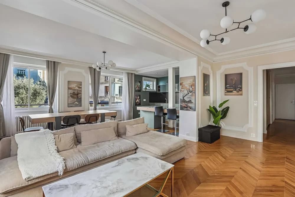 Superb Haussmann-style apt - 2bdr/6p - Trocadero - photo 6