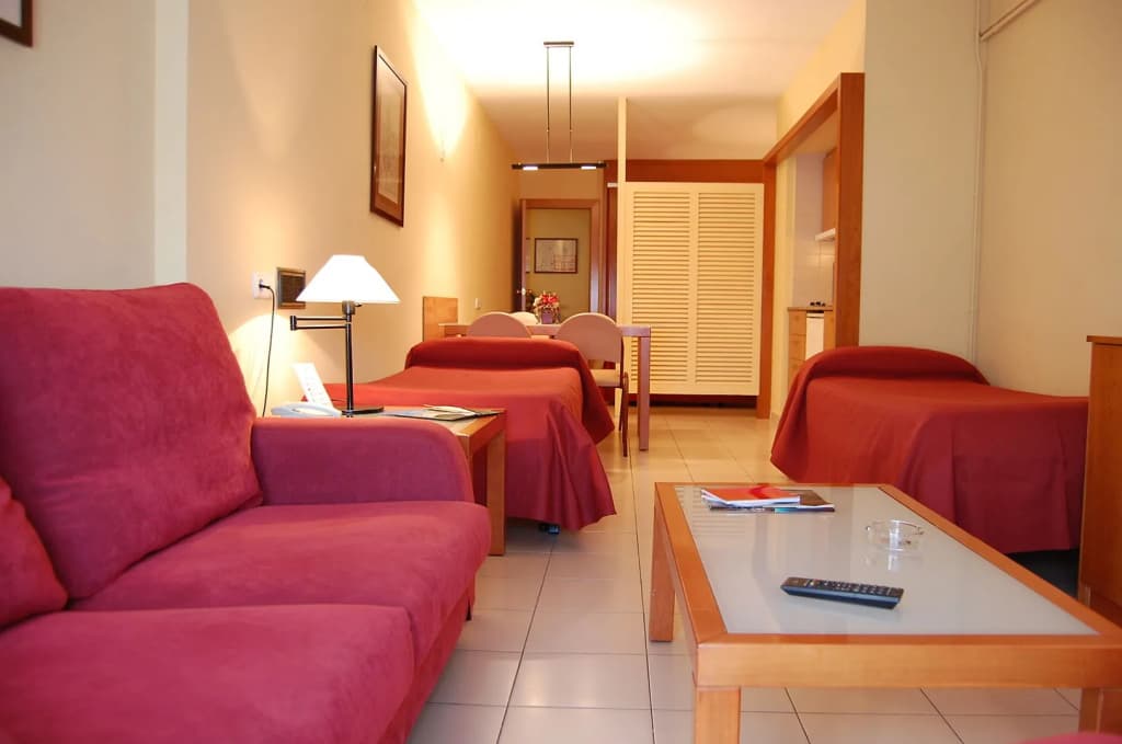 Bertran Aparthotel  - photo 11