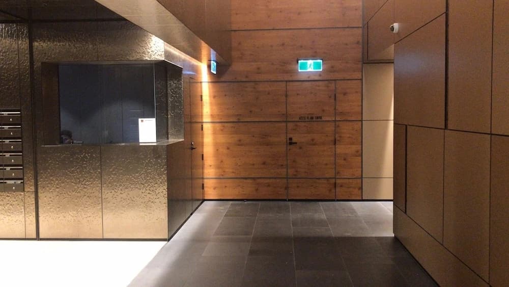 Southern Cross CBD Apartment - photo 4