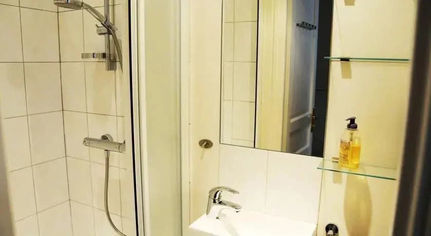 Studio Hotel de Ville - Marais - photo 10