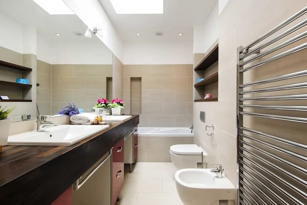 The Spacious Fulham Apartment - FOI - main photo