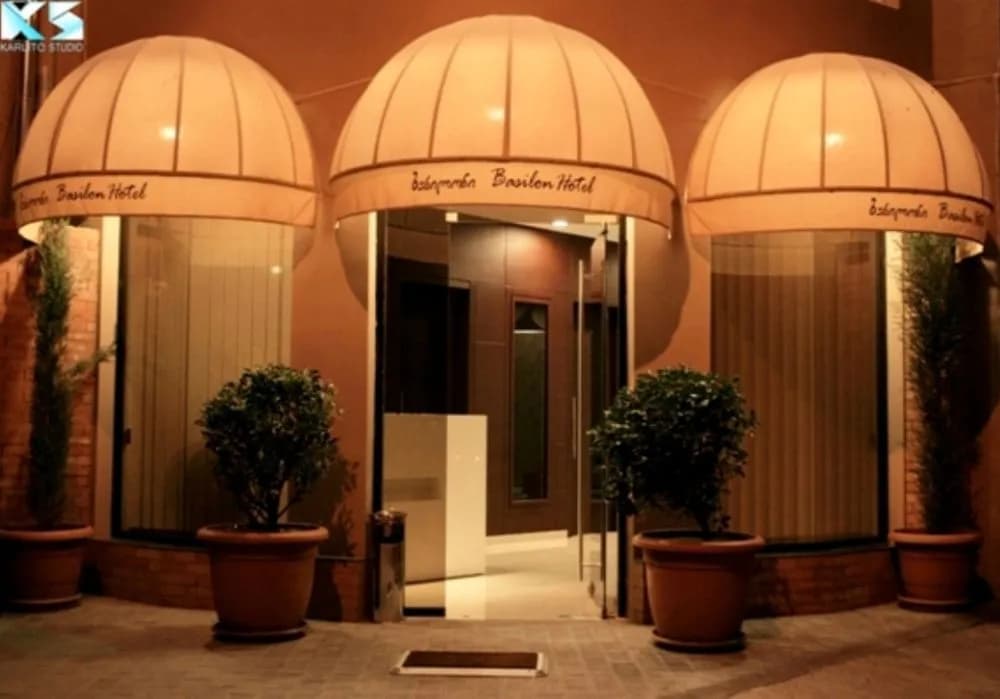 Basilon Hotel - main photo