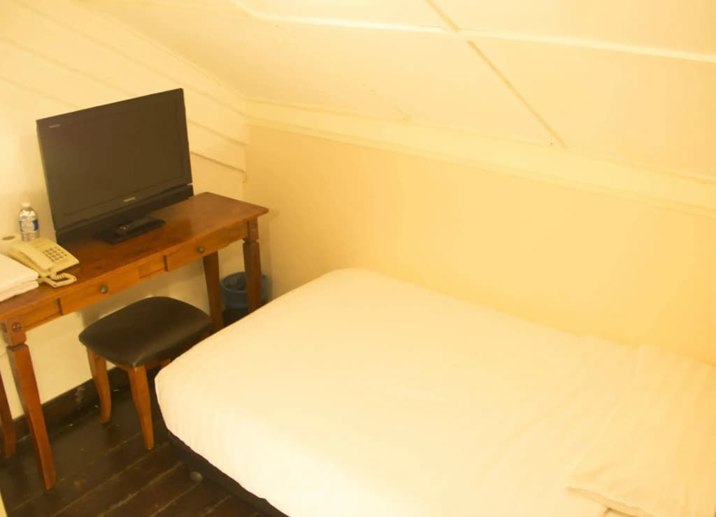 Classic Inn - photo 2