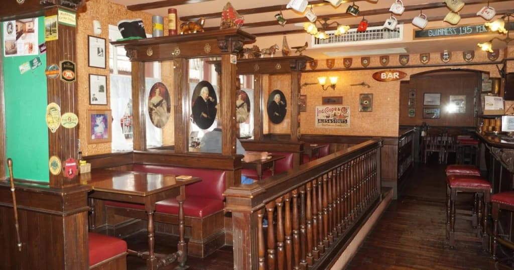 Queen Victoria Inn. - photo 15