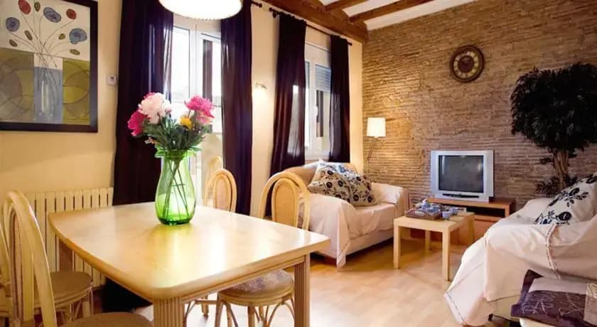 Passeig del Born Apartment - photo 7