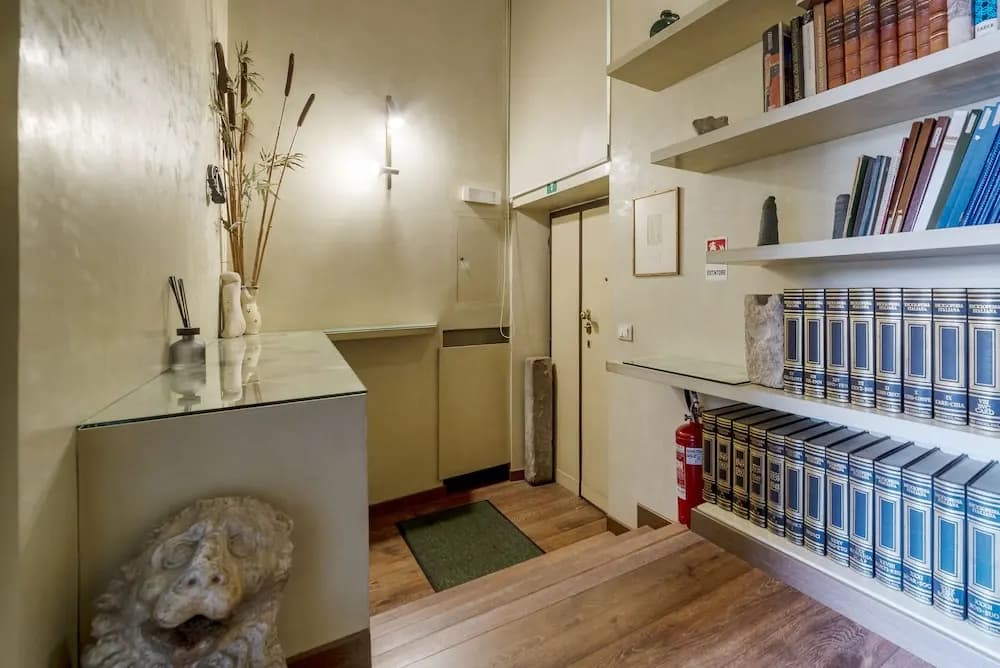Pantheon Luxury Home - photo 9