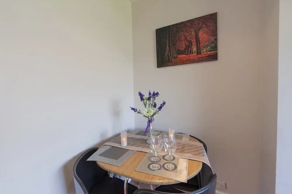 Montgomery Apartments - Stevensons - photo 14