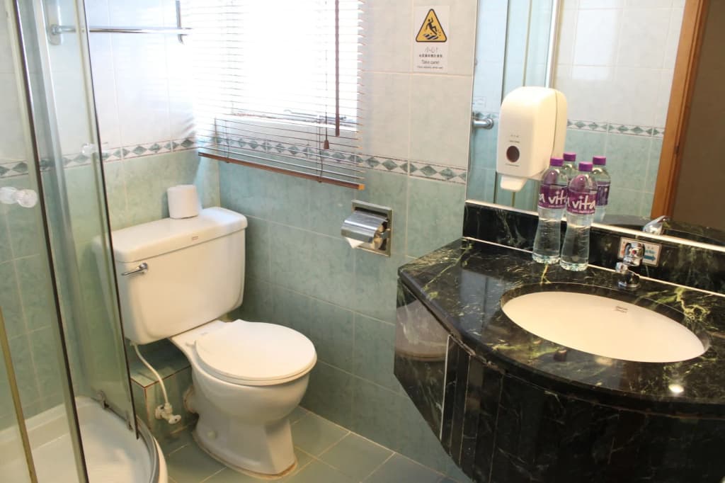 West Hotel - photo 10