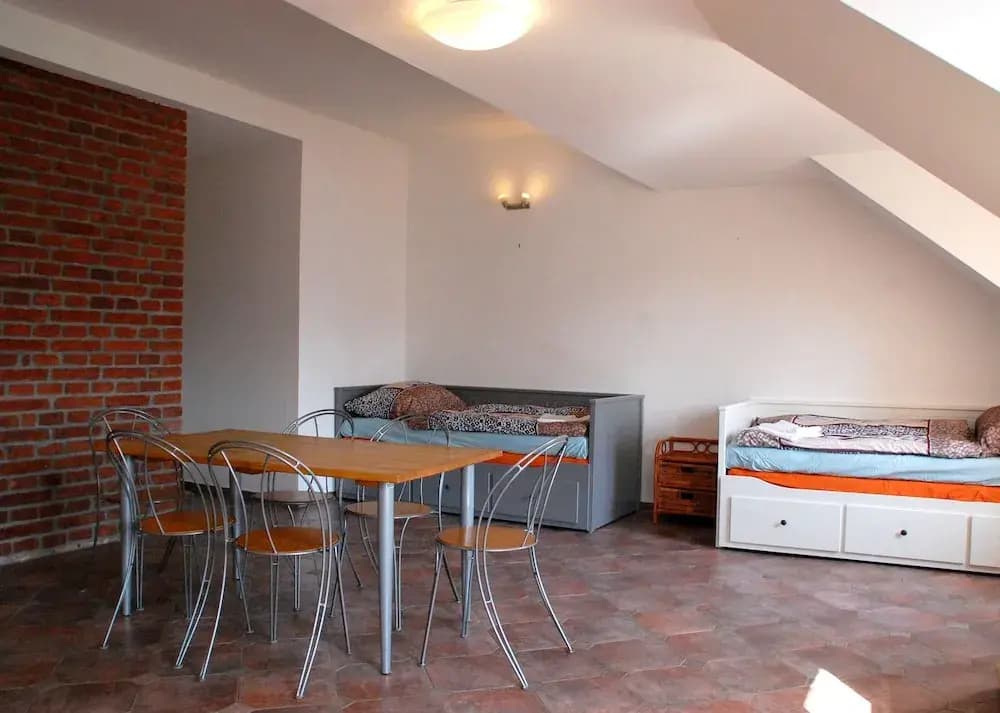 True Old Town Square Apartments - photo 3
