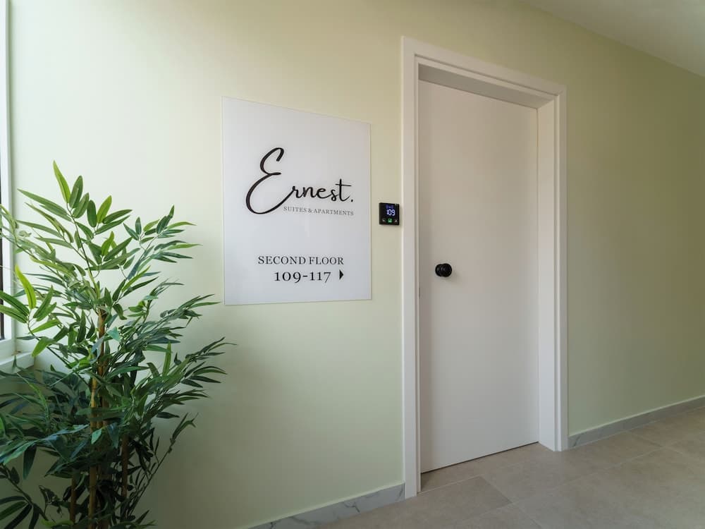 Ernest Suites Psiri - photo 11