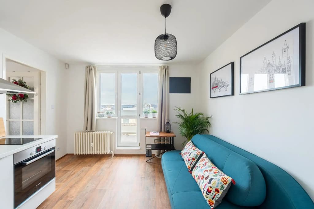 BRIGHT CHARMING Apt with TERRACE, PARKING & AirCo. - photo 4