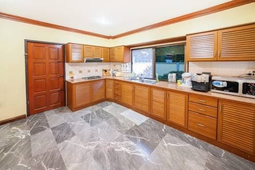 Yellow Villa With Pool In Rawai - photo 4