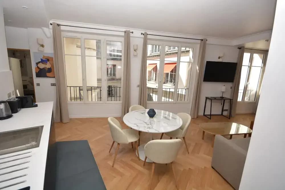 Reva Suites - photo 5